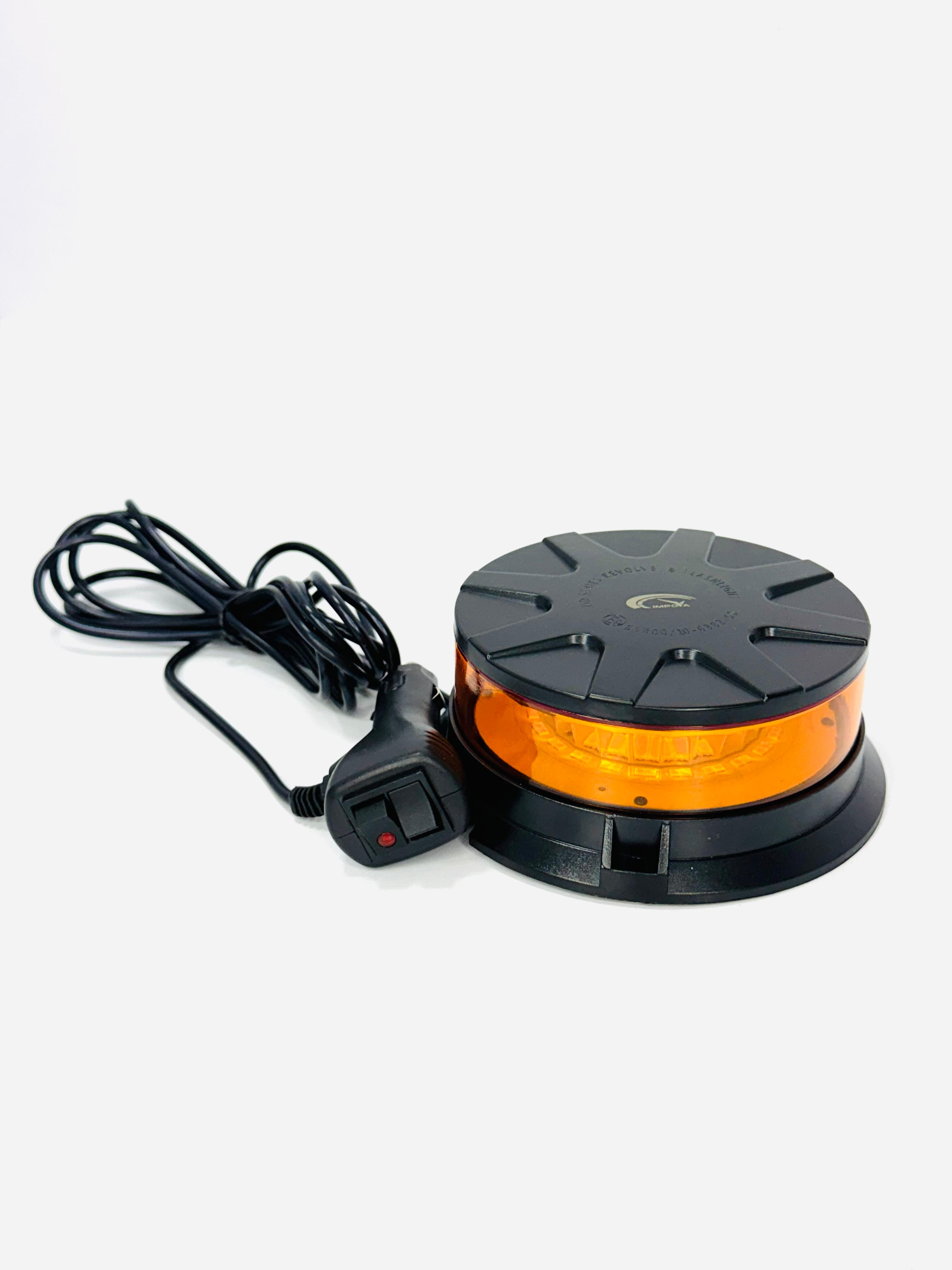 Accesorio de iluminación LED vehicular - referencia LIC-03